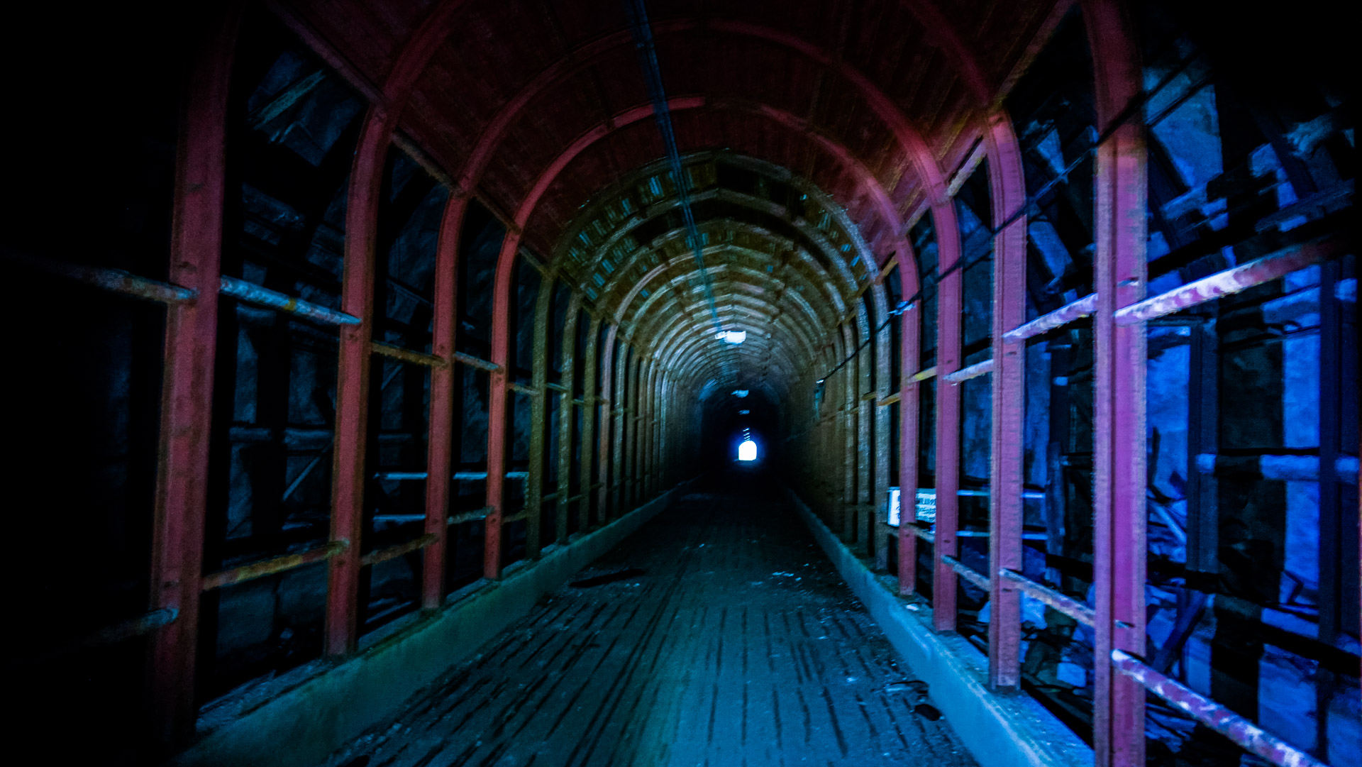 旧大函隧道 内部