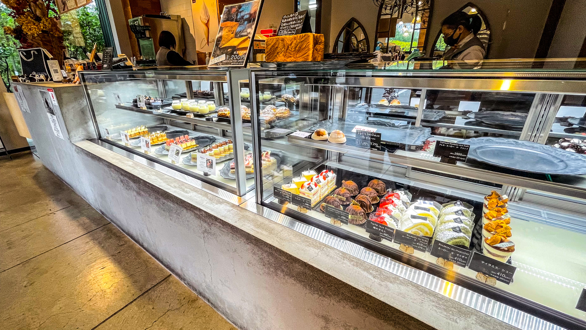 音更町 洋菓子店 SWEETS FACTORY GREEN ケーキ ショーケース