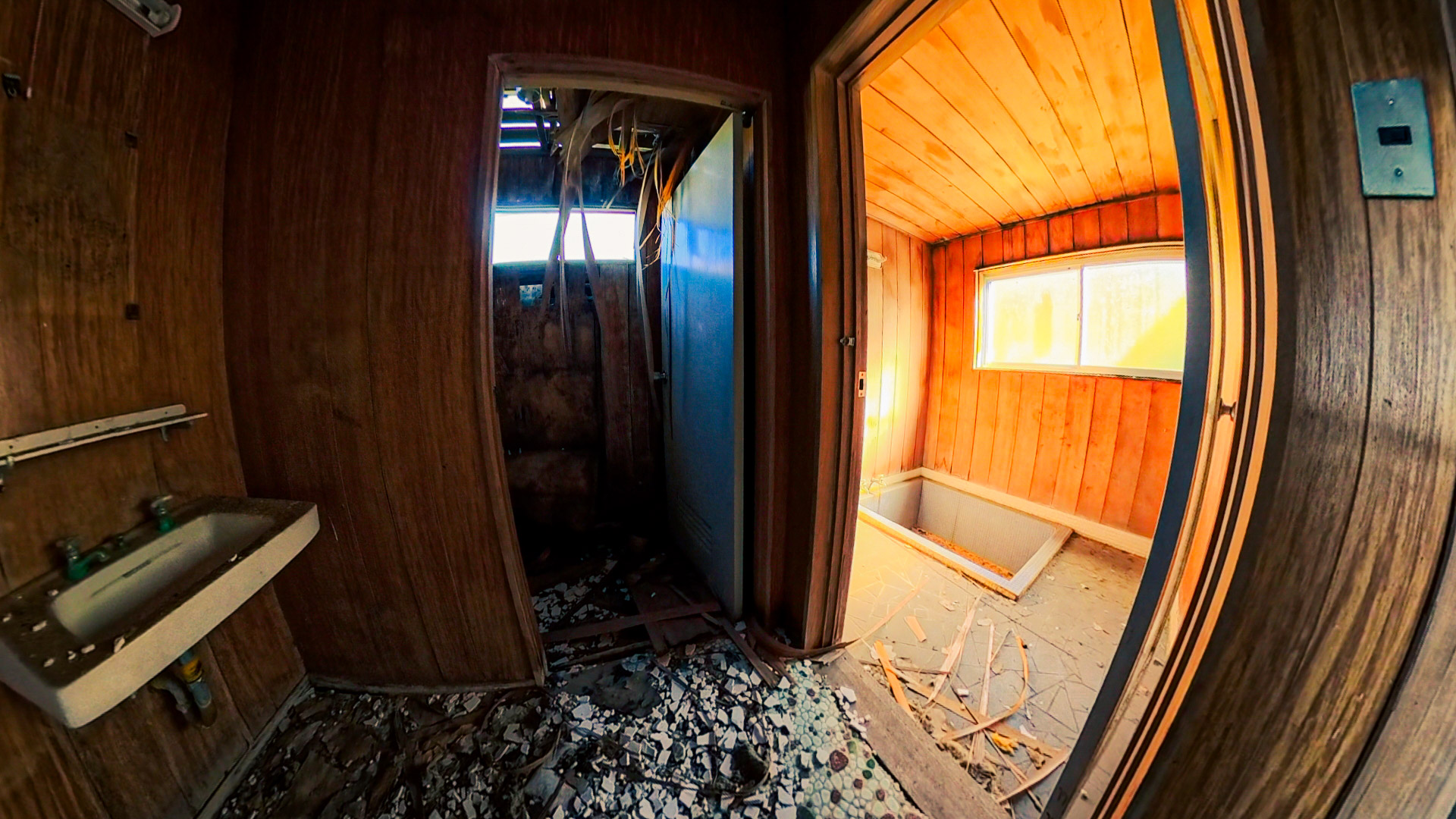 ホテル雷電 廃墟 2025