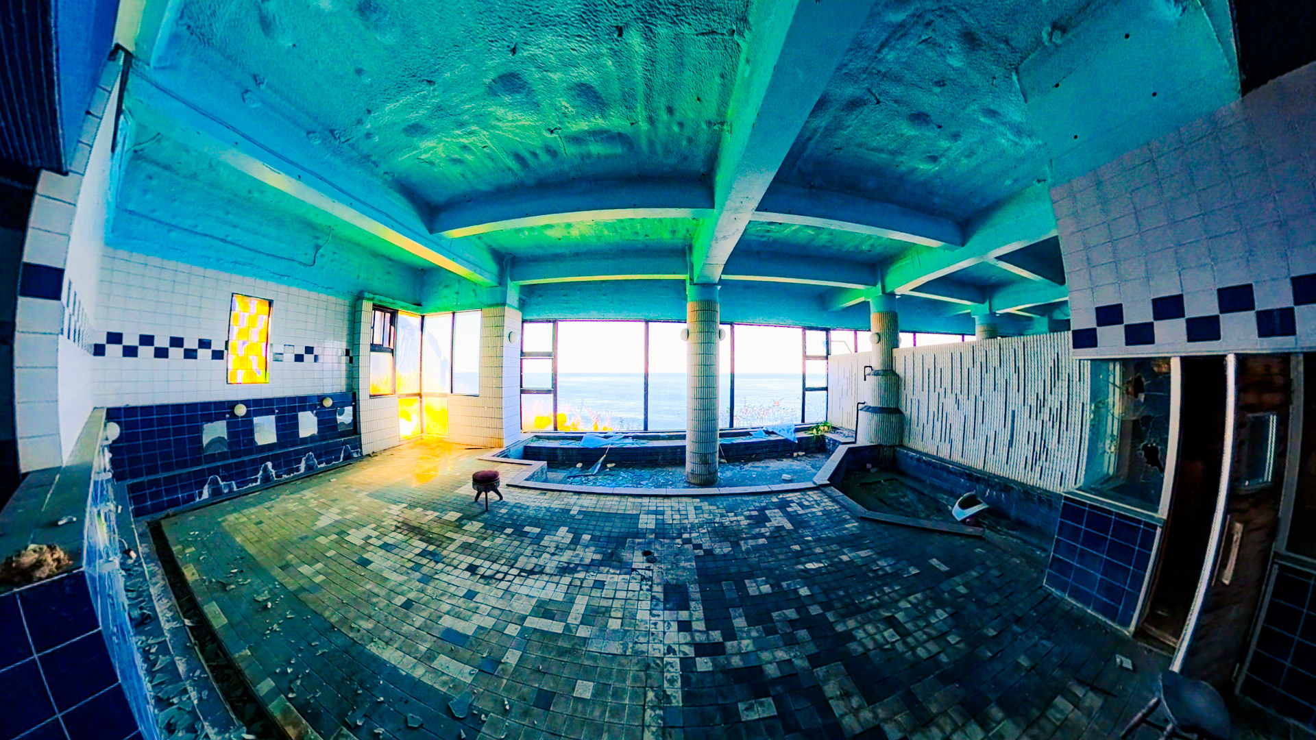 ホテル雷電 廃墟